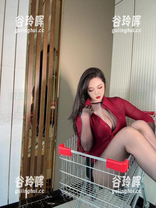 微密圈 - 120斤的小王同学，在线为你奉上女王恶魔图集，惊的不止是你自己！