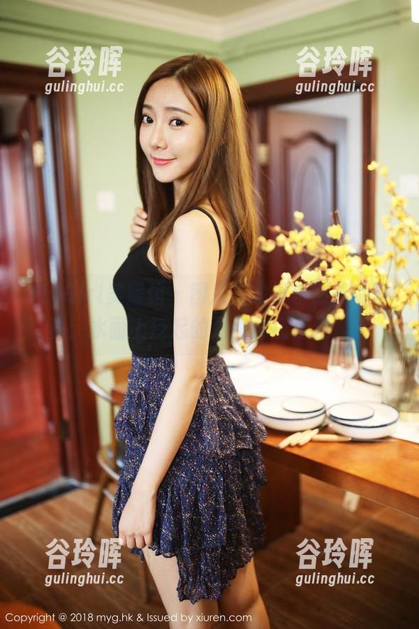 MyGirl美媛馆-黄乐然 MyGirl美媛馆 - 图库里的黄乐然泳池写真:水面上泛起的是优雅还是烦躁?