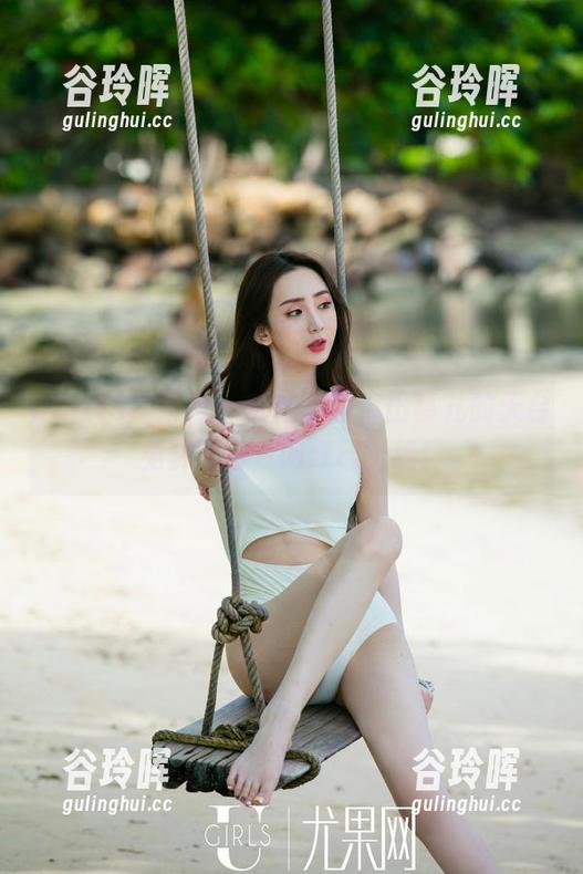 UGirls尤果网 - 拿走不谢，田慕儿的天台免费图包，网红已上线！