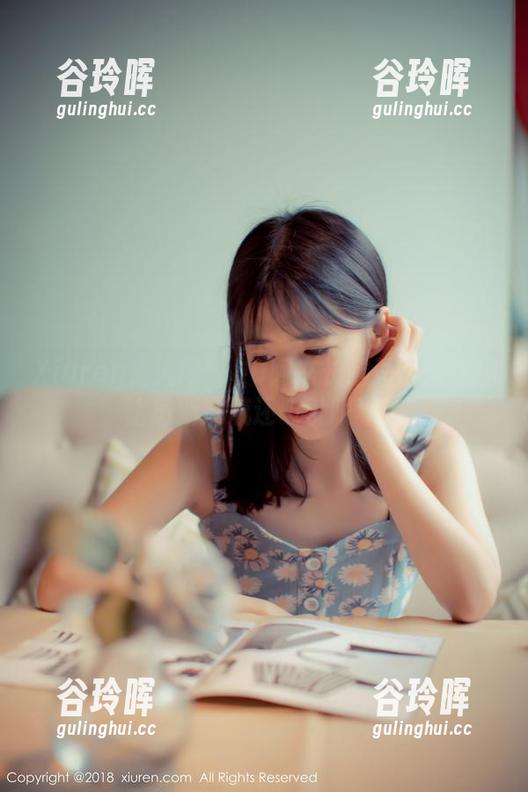 Xiuren秀人网 - UU阿文长腿原图：这腿比最新潮流还吸引眼球！