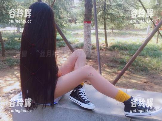 微密圈 - “丝月神”配兔女郎，免费照片带你装饰你的手机屏幕！