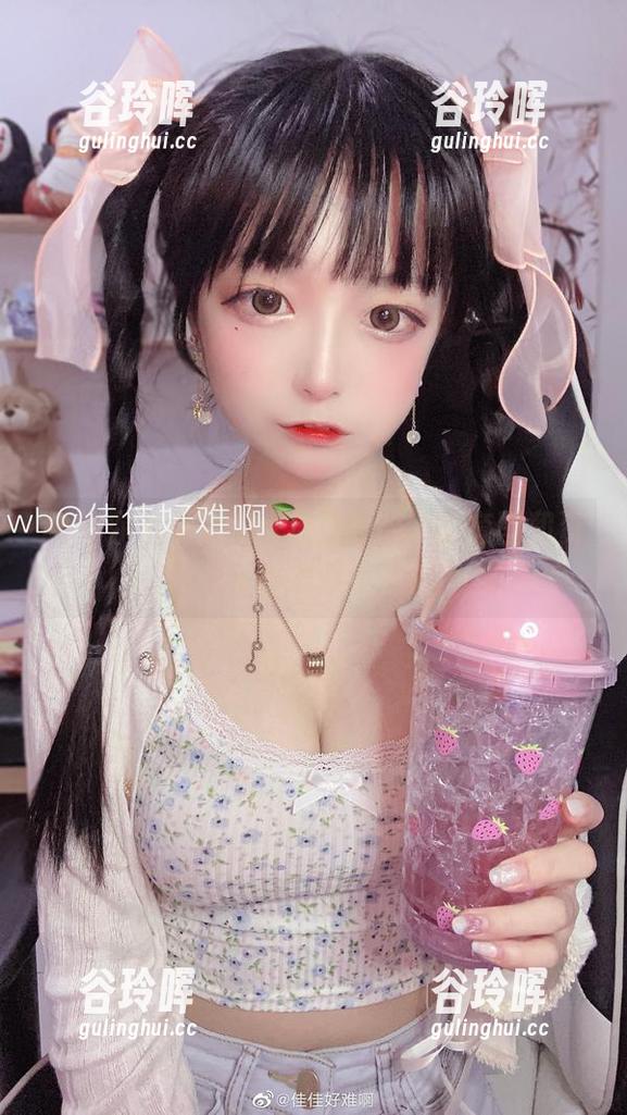 佳佳酱ovo 姐姐你不要太炫,佳佳酱ovo的套图和资源让人根本停不下来!