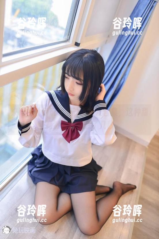 来吧，看兔玩映画的小女友合集，这种甜蜜竟然让我多想了几秒。