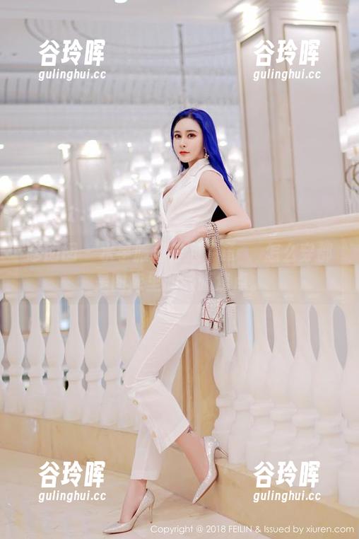 嗲囡囡-章芃芃 嗲囡囡 - 水手服再普通,章芃芃怎么穿都是图库里的吸睛焦点。