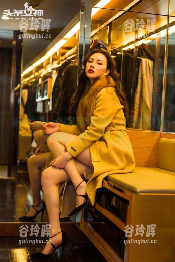 头条女神 - 长腿写真更新中，蔡楠这也太好看了，腿长到飞起！