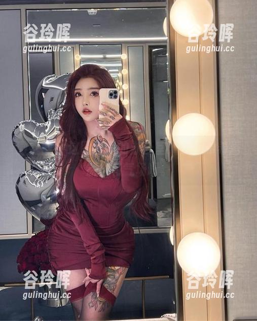 微密圈 - 这图片里的办公室，奈斯希希居然很有气场啊。