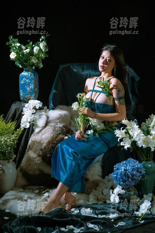这是奶桃桃的纯白流浪，cos精选不怕有人质疑！