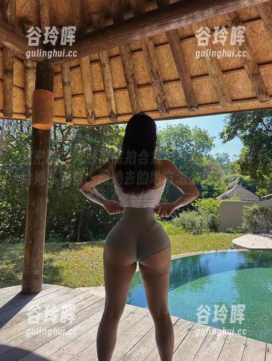 微密圈 - 宋昱欣旅拍合集——看得我都想给她写封信，问她去的地方怎么选择得这么好！