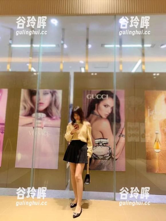 微密圈 - 微信朋友圈写真特辑：小仙女ELaine的第二部分，还是那样吸引眼球。