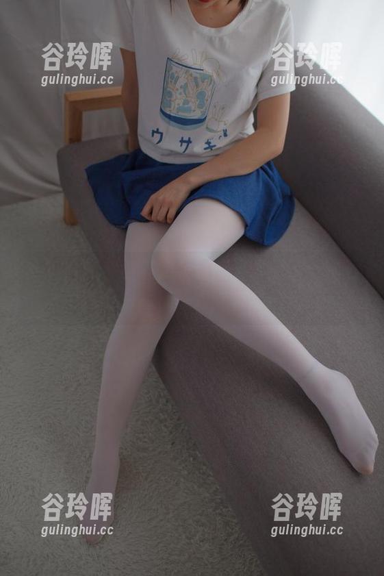 少女秩序 - 小满的校服路子太野了：精选套图，点击率大炸裂的信号