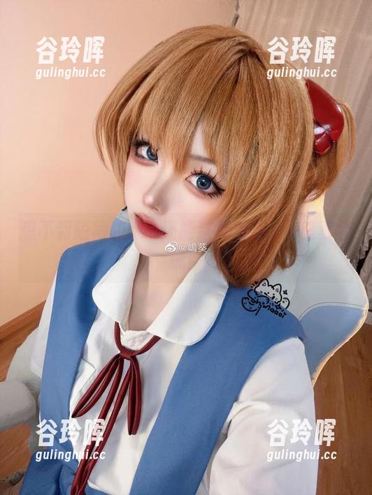 嶋葵 想不到短裙和cos还能这样组合,嶋葵真会玩!