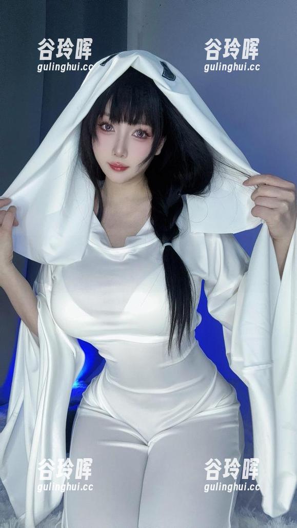 最新牛牛厨娘cos大公开，末夜787是谁送的这道美味？