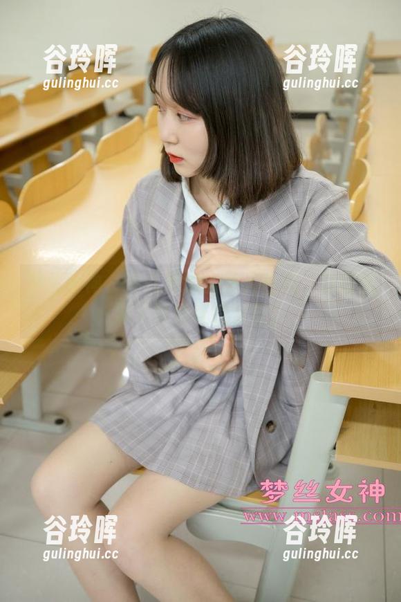 梦丝女神 - 乔儿和她的双人合辑：原图透漏了啥奇怪的默契？