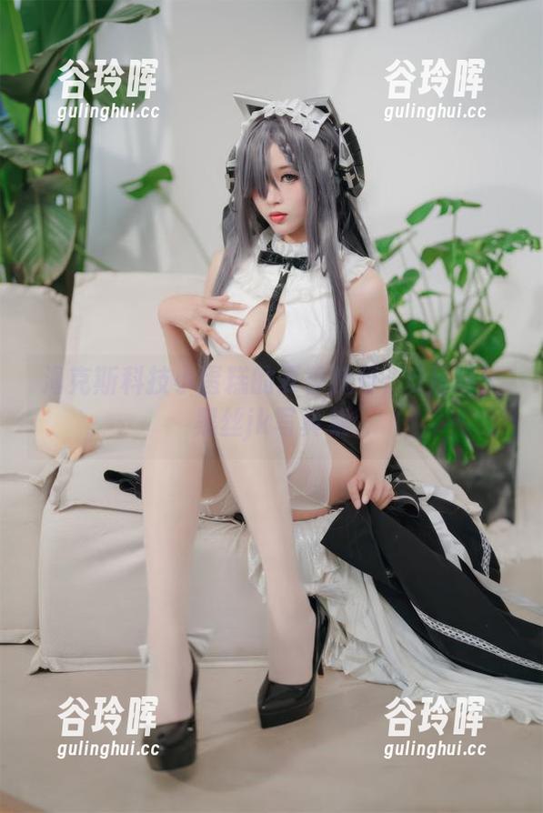 海克斯科技小蛋糕的夏季航行：5月舰长黑丝jk写真集