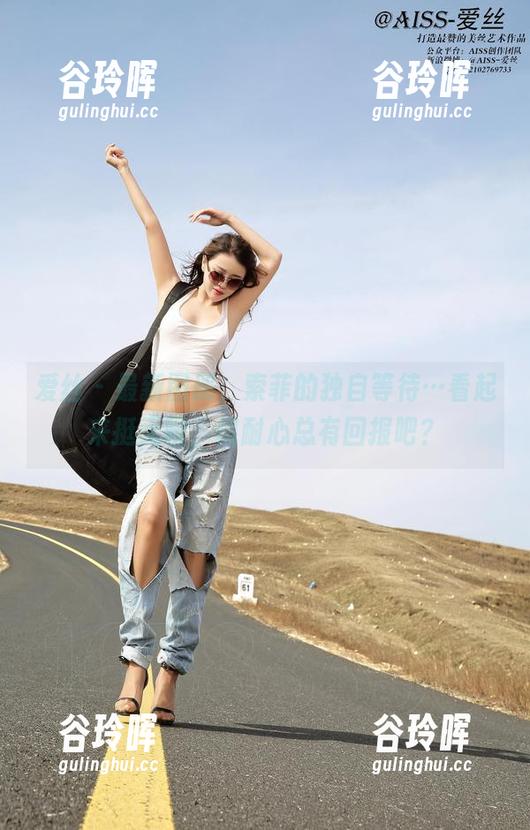爱丝-索菲 爱丝 - 最新图册,索菲的独自等待…看起来挺无聊,但耐心总有回报吧?