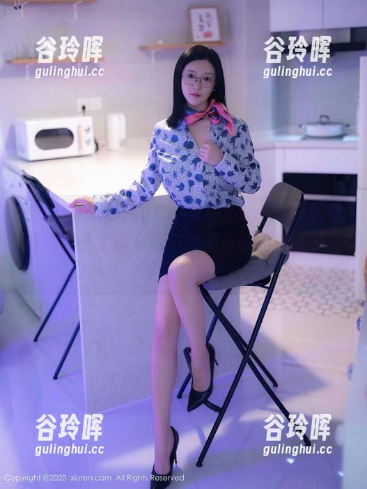 秀人网 - 突然感觉，智恩baby穿着职业装的样子太适合写个商业小说的封面了，原图快来！