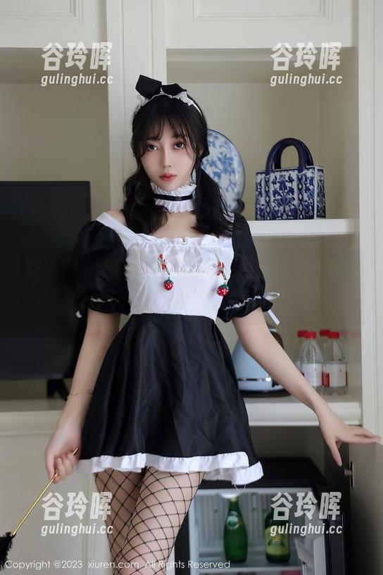 秀人网 - 柚柚小奶瓶夏日原图，高清到让你感叹“夏天也太会穿了吧”！
