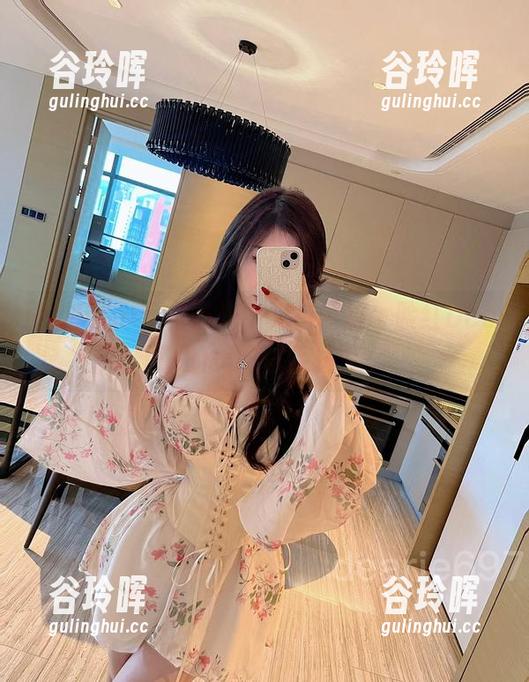 脸红Dearie 微密圈 - 没有圣光,光有蕾丝,脸红Dearie的美图信手拈来。