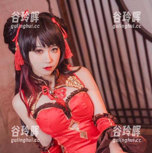 芋圆侑子献身茶艺，迫不及待想看更多有趣的作品。
