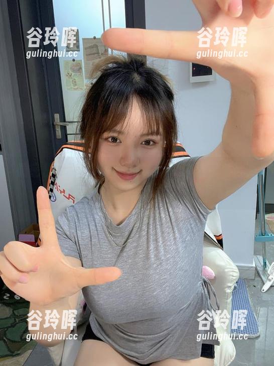 葱油饼er 微密圈 - 葱油饼er的礼服:这是我看待美的另一种方式,作品集真不错!