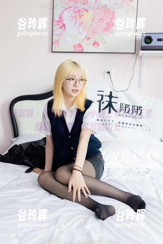 袜啵啵-小甜豆 袜啵啵 - 套图新体验,小甜豆带来的三套服装,告别了传统的闪光!