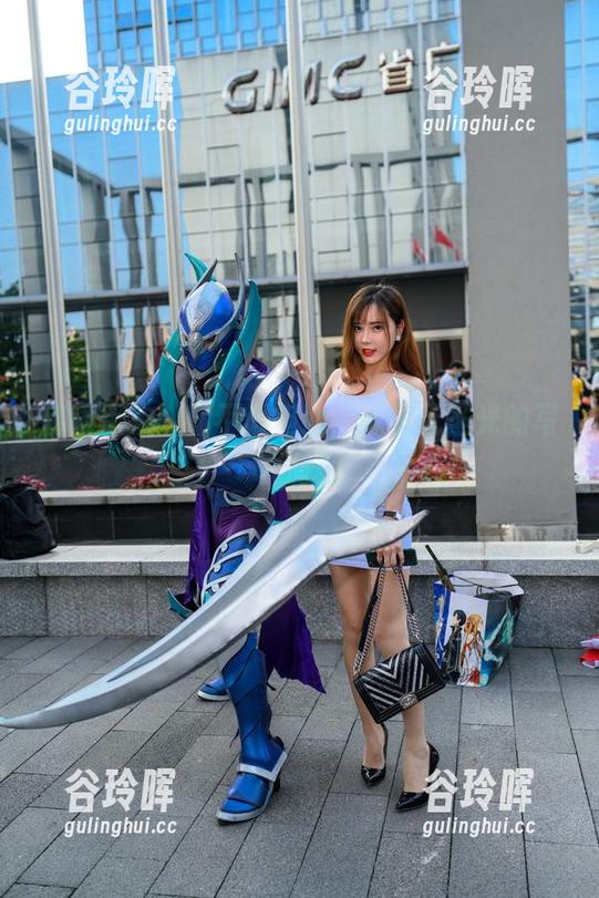 魔镜街拍：你不必担心，纵情无圣光的写真时刻
