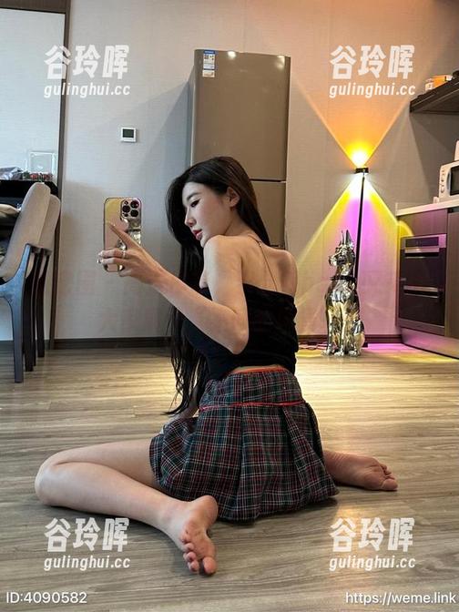 黎允熙baby 微密圈 - 高清吊带,黎允熙baby又来给大家展示“不同的风景”了